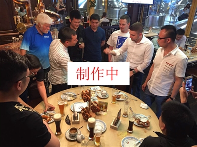 小吕布队伍安全！ Keria 露露单杀 Kingen Oner 并获得三杀， T1 横扫 Nongshim RedForce